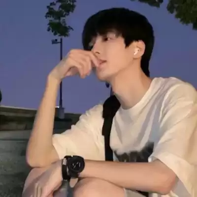 雍恨云