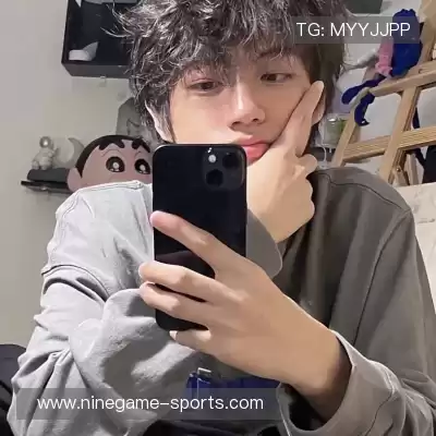 邹京曼